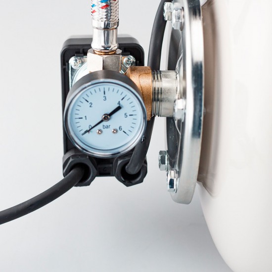 NAKAYAMA Pro NP2105 Πιεστικό Συγκρότημα Με Δοχείο 19Lt Αντλία Inox 800W (034674)