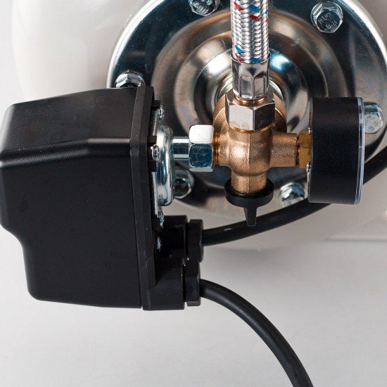 NAKAYAMA Pro NP2115 Πιεστικό Συγκρότημα Με Δοχείο 24Lt (034681)