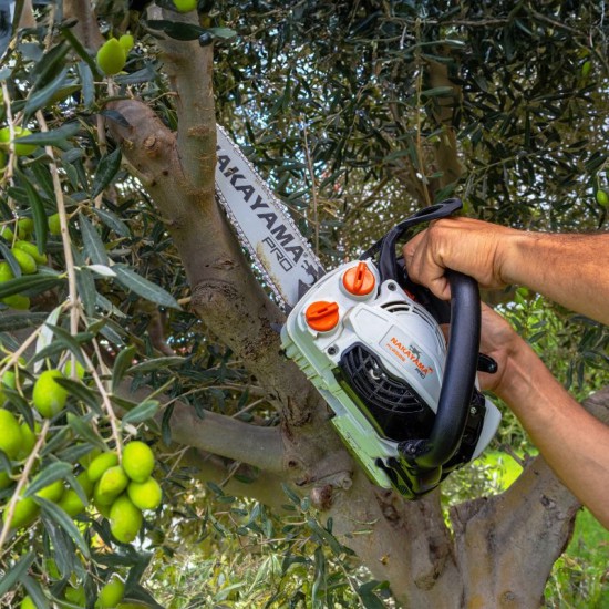 NAKAYAMA Pro PC2525 Αλυσοπρίονο Κλαδευτικό Βενζίνης 25cc/1.4Hp,Λάμα 25cm,1/4''X1,1mm/56, 2,5Kg (068228)